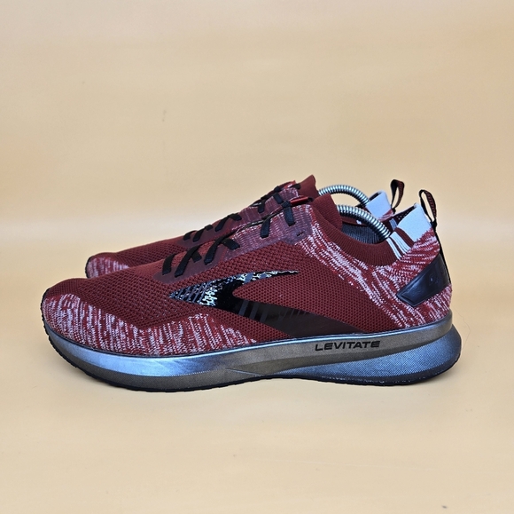 Brooks Levitate 4 Men's Running Shoes Red / Black Size 11.5 - Picture 1 of 8